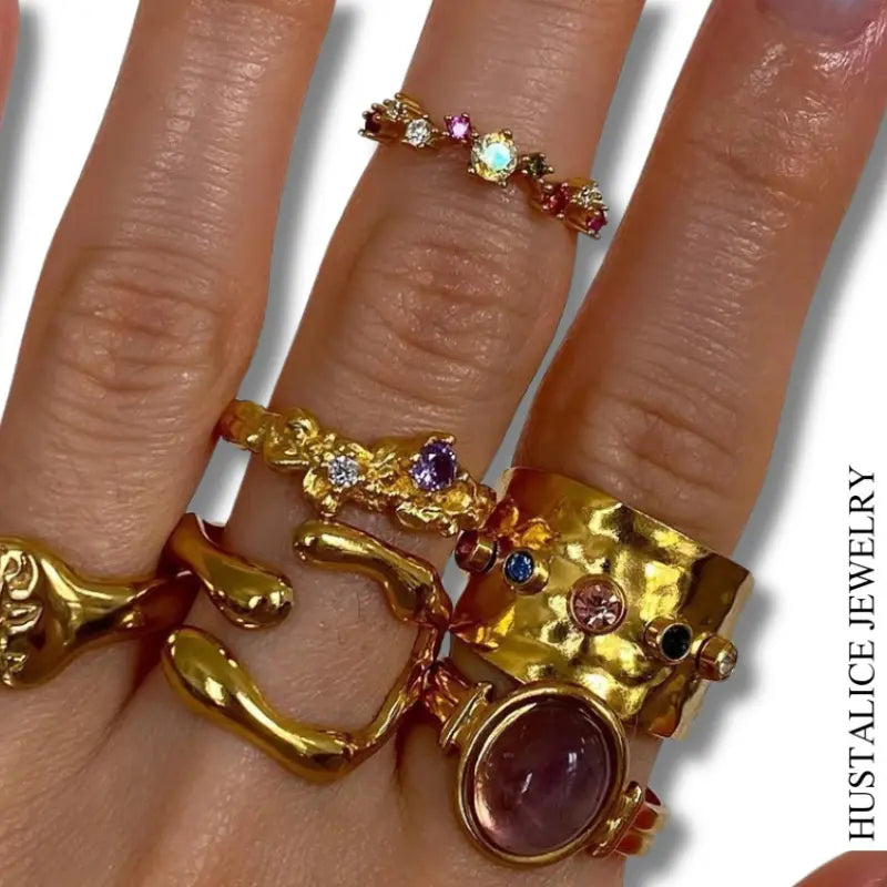 Universo Stainless Steel Adjustable Ring Color Gold - HUSTALICE