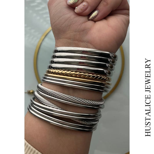 African Set of 4 Silver and Gold Bangle bracelet